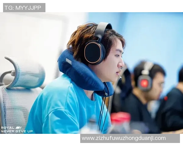 聚焦DOTA2LNG战队的默契配合与战术分析探讨