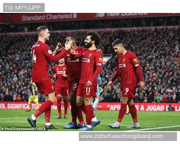 利物浦与贺芬咸激战正酣比分悬念引人关注