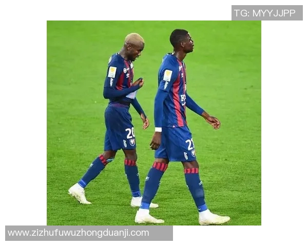 卡昂与伊天的激烈对决展现足球魅力与战术智慧的巅峰较量