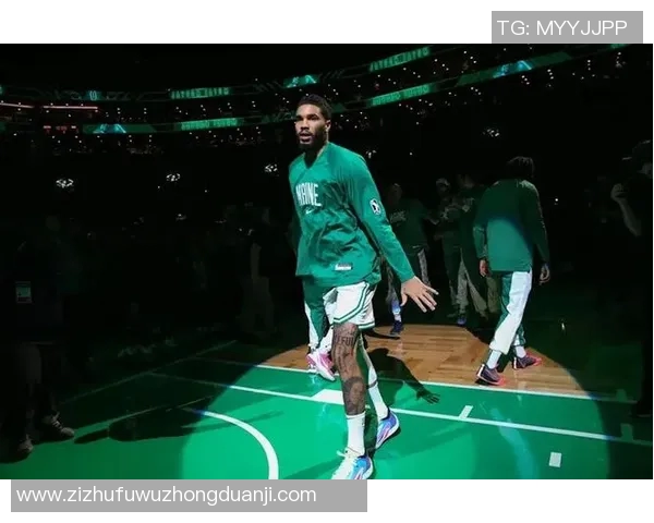 杰森塔图姆如何在NBA赛场上展现出超凡的领导力与竞技水平